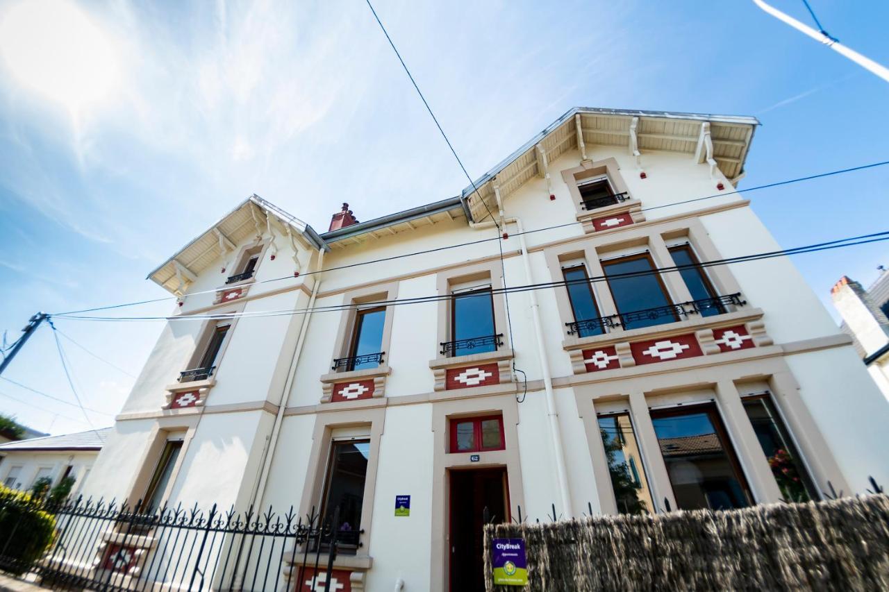 L'Enchantraine - Gite Tout Confort Et Tarif Tout Inclus - Appartement Spacieux Et Accueillant Sur Епіналь Екстер'єр фото